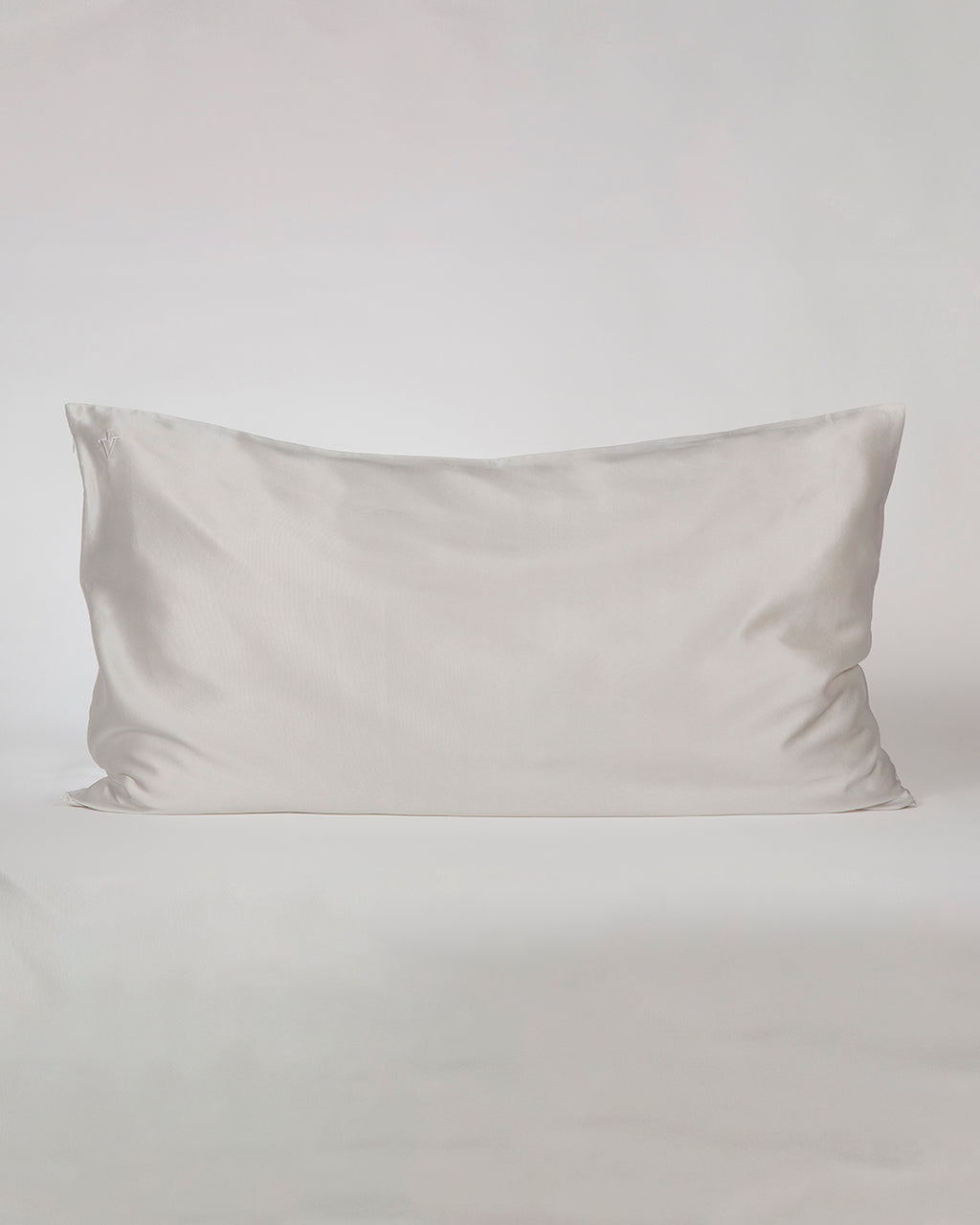 Funda blanca 100% seda 22mm queen