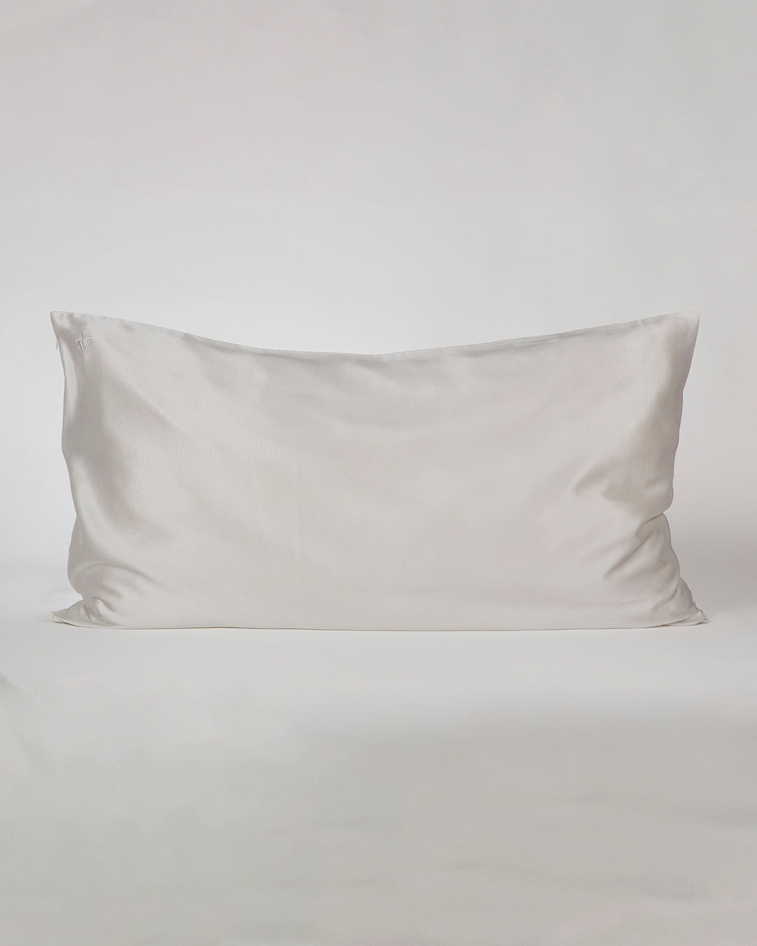 Funda blanca 100% seda 22mm queen